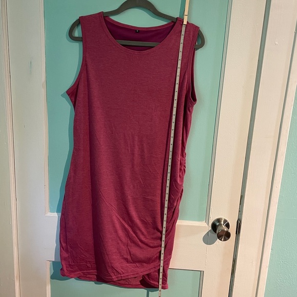 Stretchy pink dress - Picture 2 of 4